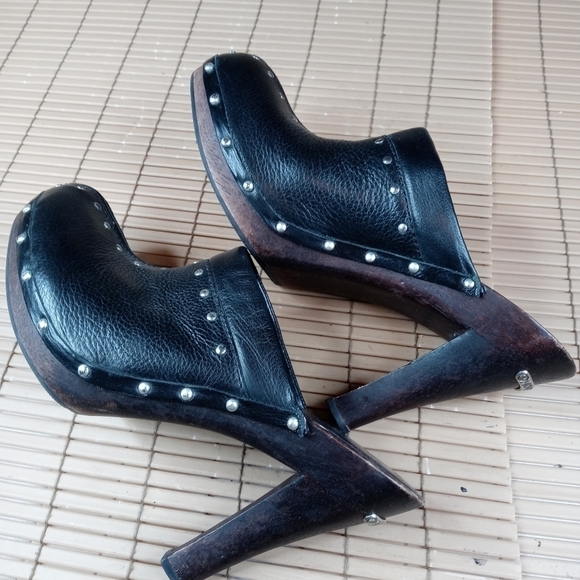 Michael Kors women's black leather 4" heel wood platform mule. Silver studs. Sz - Picture 8 of 10